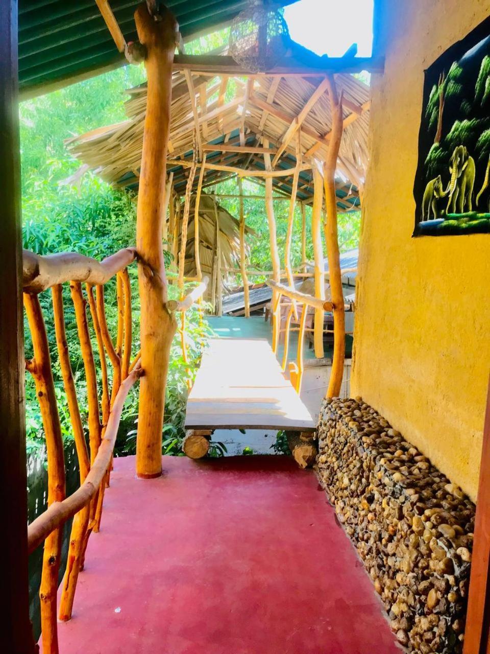 Nature Lovers Safari & Villa Udawalawe Ngoại thất bức ảnh